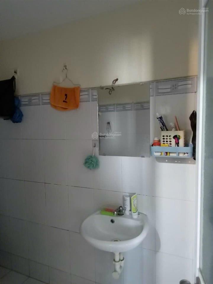 Bán cc res 11, lạc long quân, 73m2, 2pn, 2wc