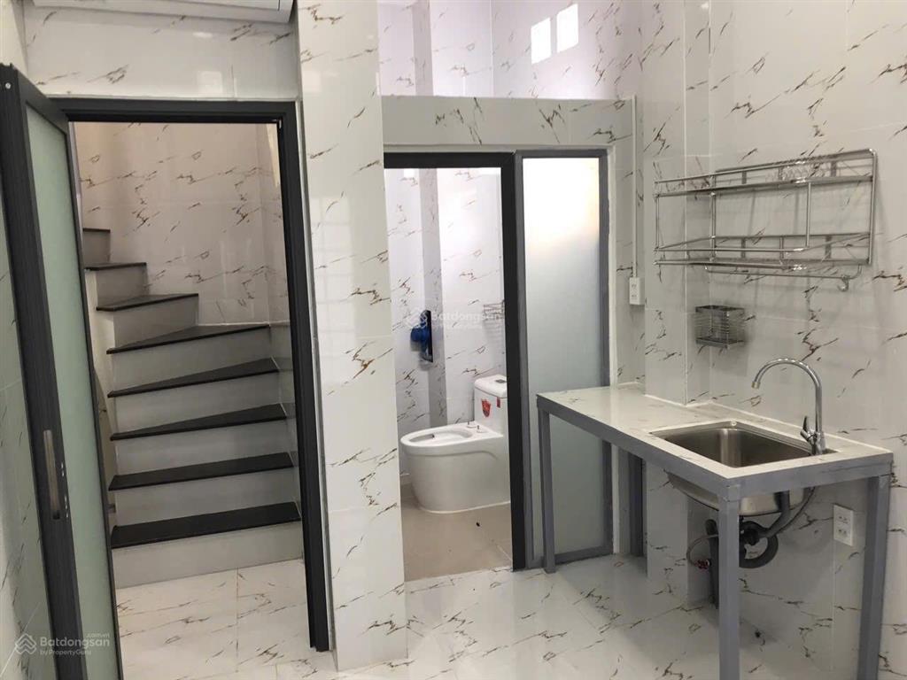 Nhà 3 tầng trần bình trọng q5 dòng tiền thuê 20tr nhỉnh 5tỷ