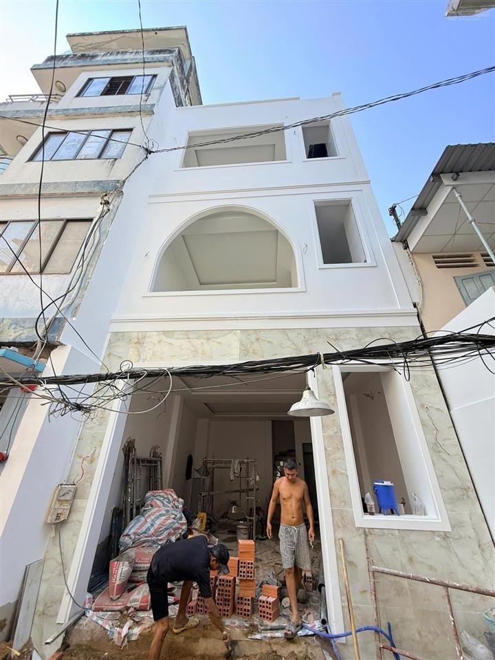 4 tầng btct/an dương vương/ 4pn 5wc nhỉnh 8tỷ