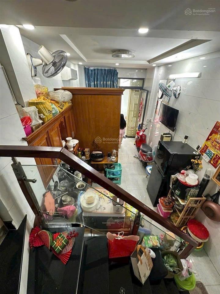 3 tầng góc 2 mặt tiền trung tâm q5 chỉ nhỉnh 5tỷ