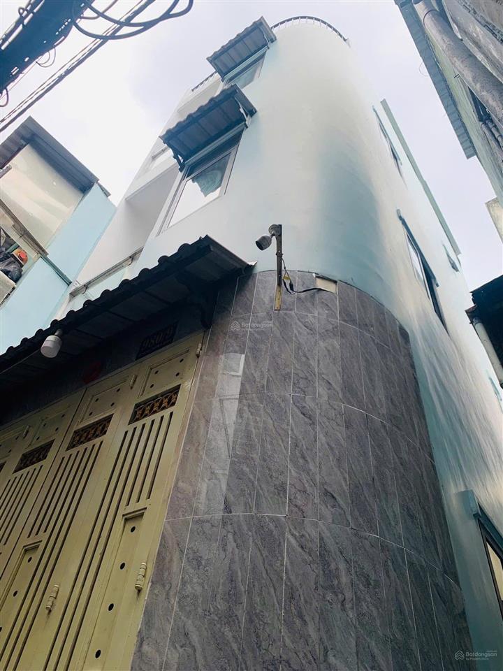 3 tầng góc 2 mặt tiền trung tâm q5 chỉ nhỉnh 5tỷ