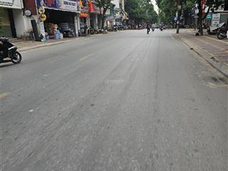 Đất lành an cư cho mọi gia đình  82m miếu thờ sát vách trường học & bệnh viện]