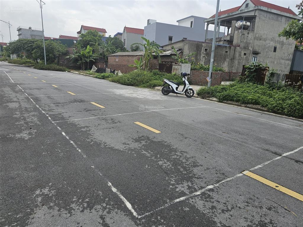 Bán đất đấu giá cn2 hương đình sóc sơn sổ đỏ chính chủ  diện tích 71m  giá 4 tỷ 580 triệu