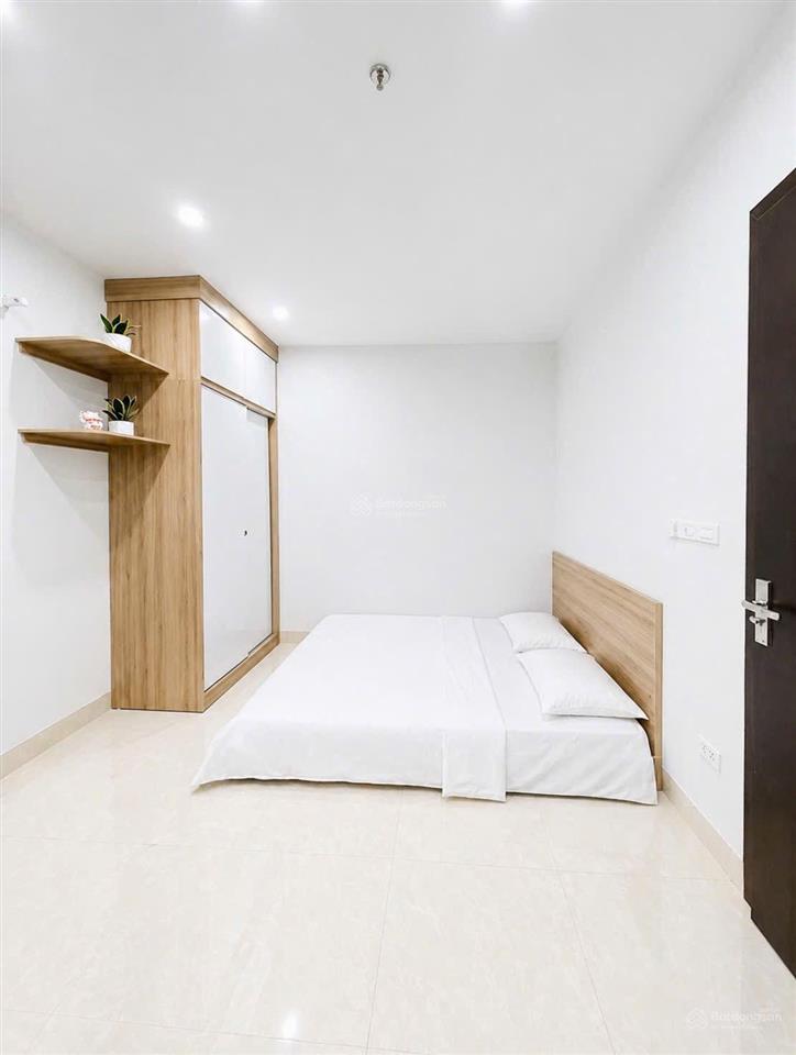 Bán tòa nhà cc mini mỹ đình, 100m, 7 tầng 27 phòng, doanh thu 1.5 tỷ/năm, 1 nhà ra ô tô