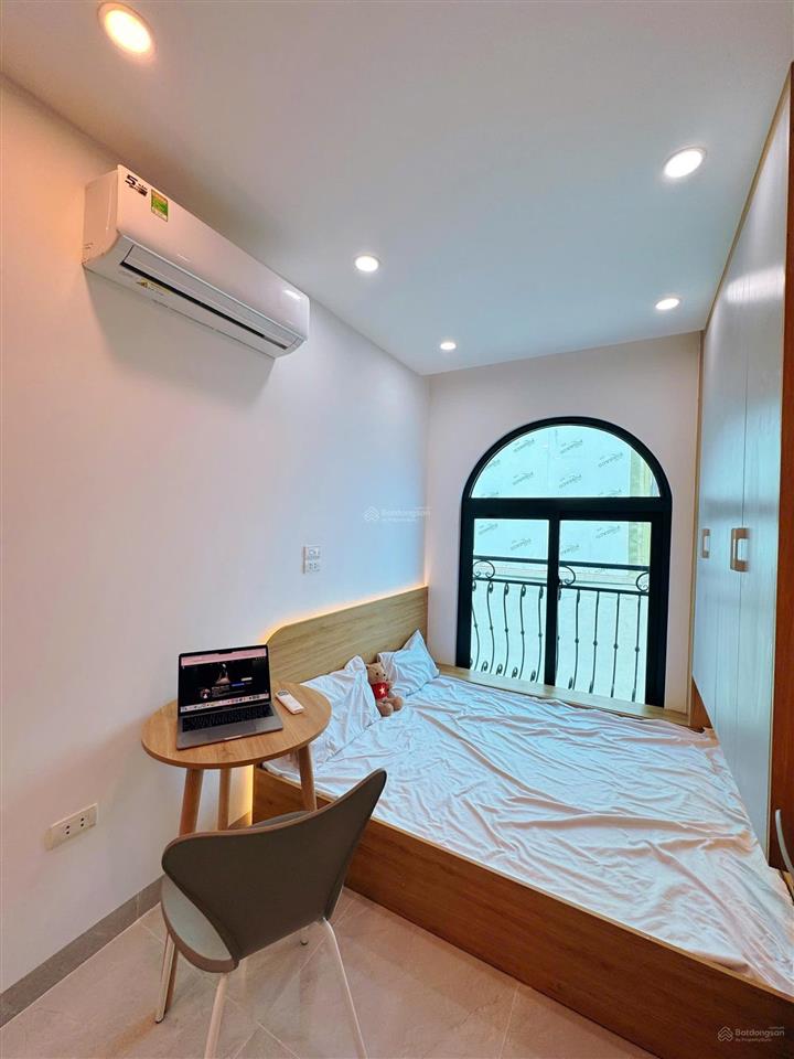 Bán căn ccmini xuân đỉnh , 2 thoáng , 90m 7 tầng 24 phòng dt 115 tr/th ,ô tô đỗ 50m