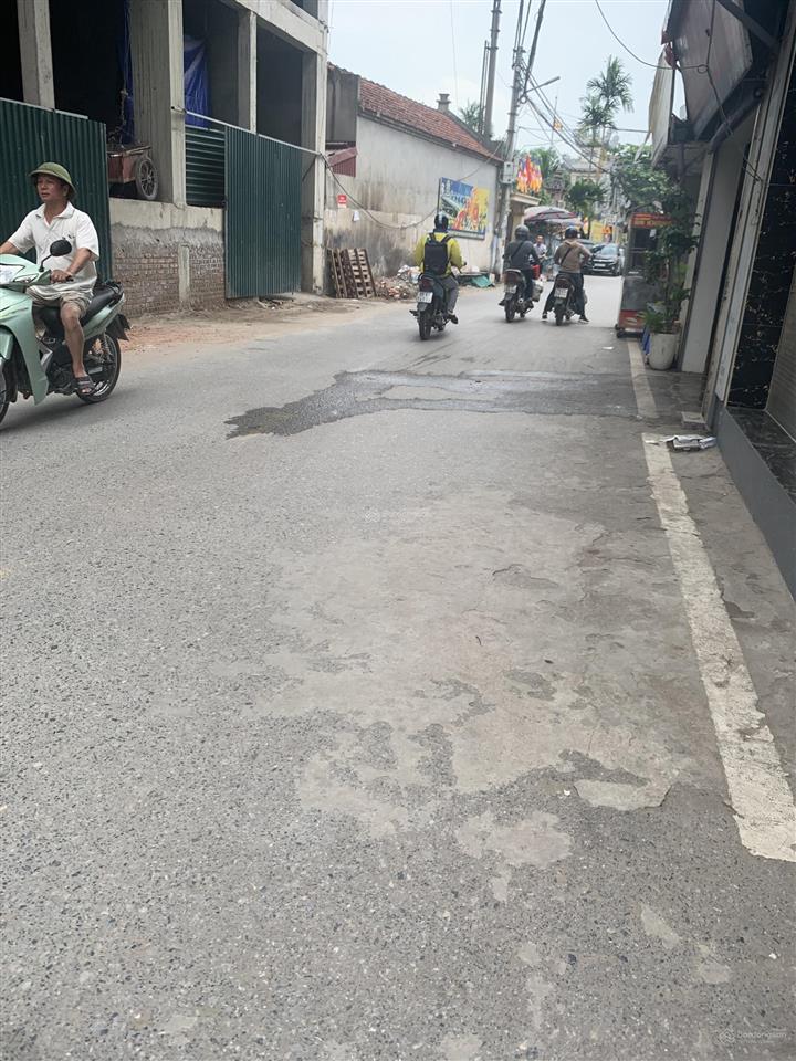 Bán đất mai dịch phạm văn đồng , ô tô đỗ 20m , dt 50m , hợp ní xây chdv , bán kính 500m đầy đủ tiện