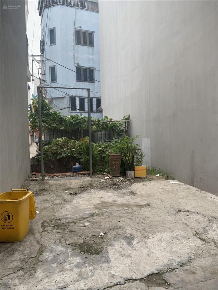 Bán đất mai dịch phạm văn đồng , ô tô đỗ 20m , dt 50m , hợp ní xây chdv , bán kính 500m đầy đủ tiện