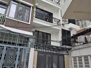 Bán ccmini phạm văn đồng , 90m 7 tầng 24 phòng dt 100 tr/th ,ô tô đỗ 50m