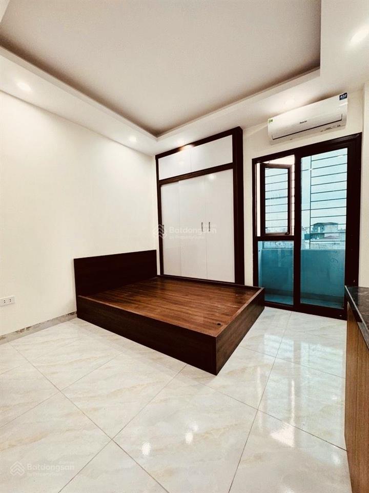 Bán căn hộ mỹ đình , 50m , 6tầng , 15 phòng , dt 85tr/tháng, 50m ra ô tô tránh