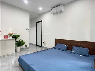 Bán ccmini phạm văn đồng, 80m², 6 tầng, 20 phòng, dt 100 tr/th, ô tô đỗ cửa