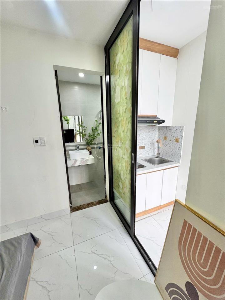 Bán tòa ccmini cổ nhuế, 80m², 6 tầng, 20 phòng, dt 95 tr/th, ô tô đỗ cửa