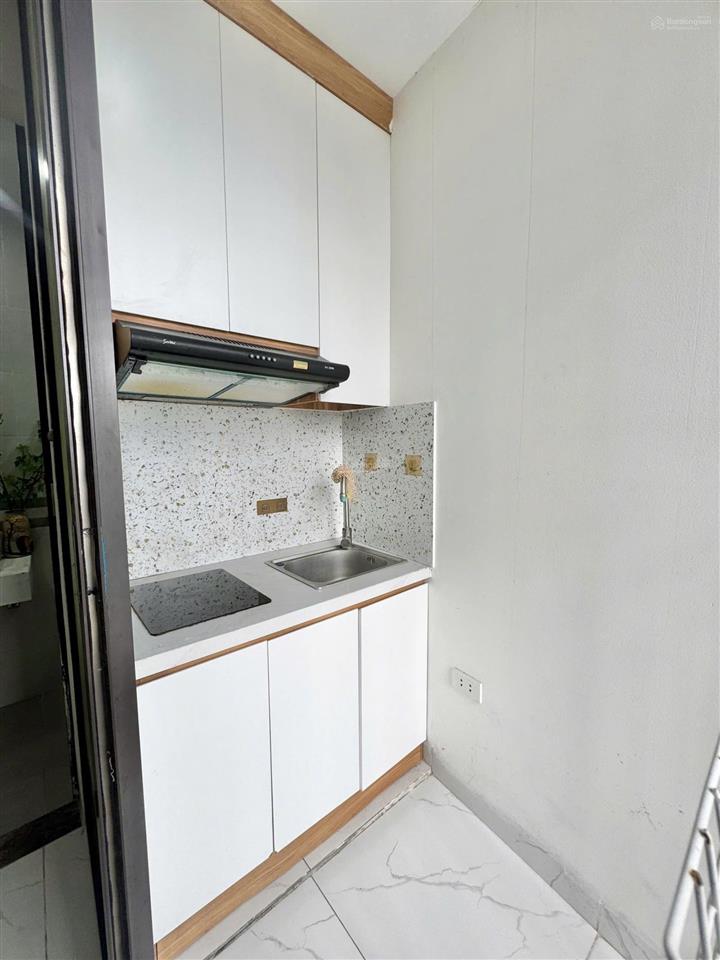 Bán tòa ccmini cổ nhuế, 80m², 6 tầng, 20 phòng, dt 95 tr/th, ô tô đỗ cửa