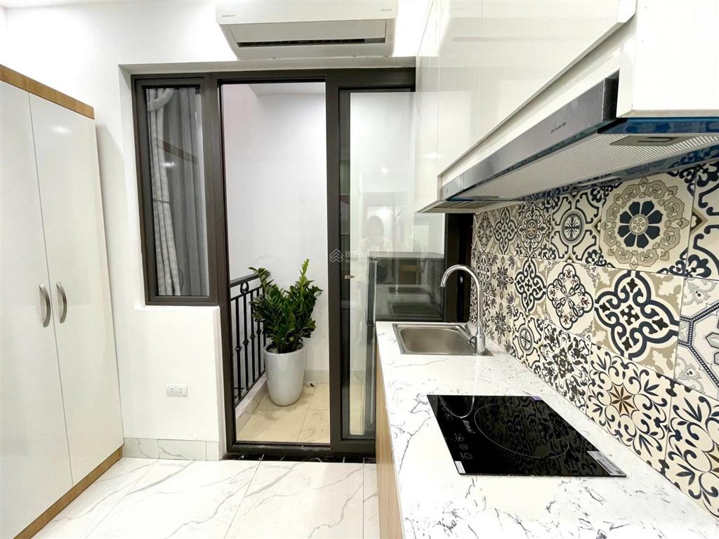 Bán cc mini mỹ đình, đình thôn, 100m2, 6 tầng, 25 phòng, dt 140tr/th, ra ô tô đỗ chỉ 50m