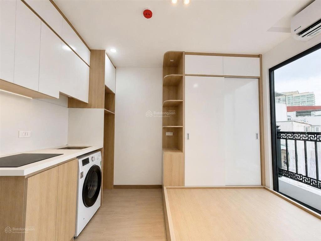 Bán tòa ccmini phạm văn đồng, 80m², 7 tầng, 21 phòng, dt 100tr/th, ra ô tô đỗ 50m