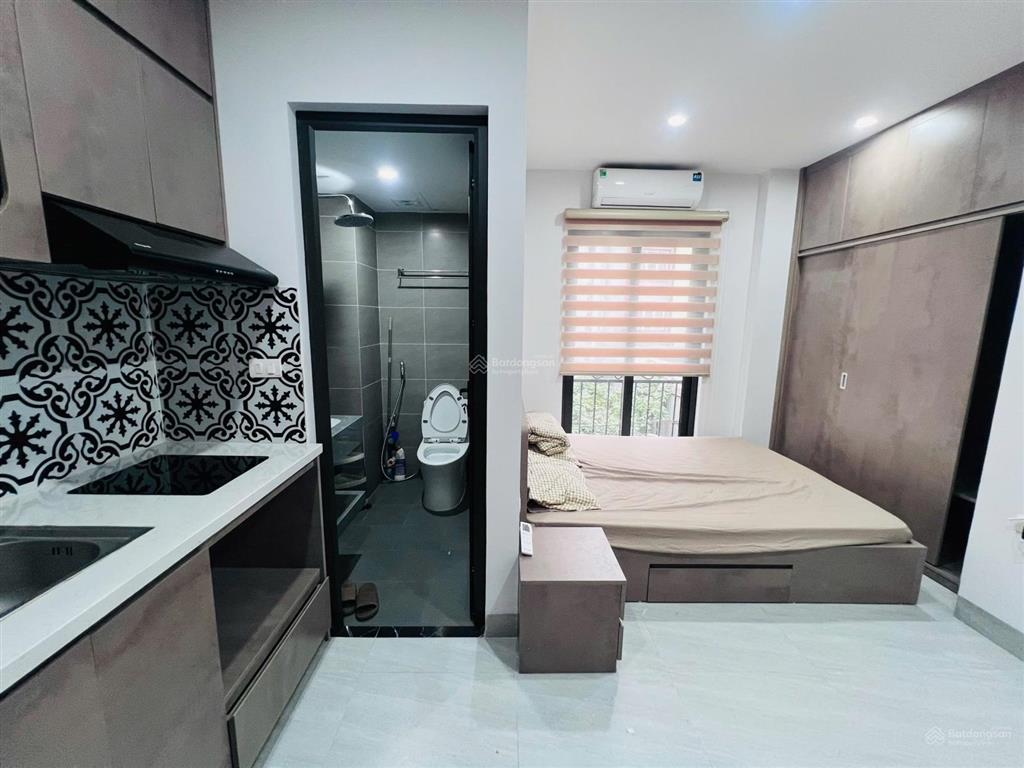 Bán tòa ccmini mỹ đình, 105m², 7 tầng, 30 phòng, dt 140tr/th, ra ô tô đỗ 20m
