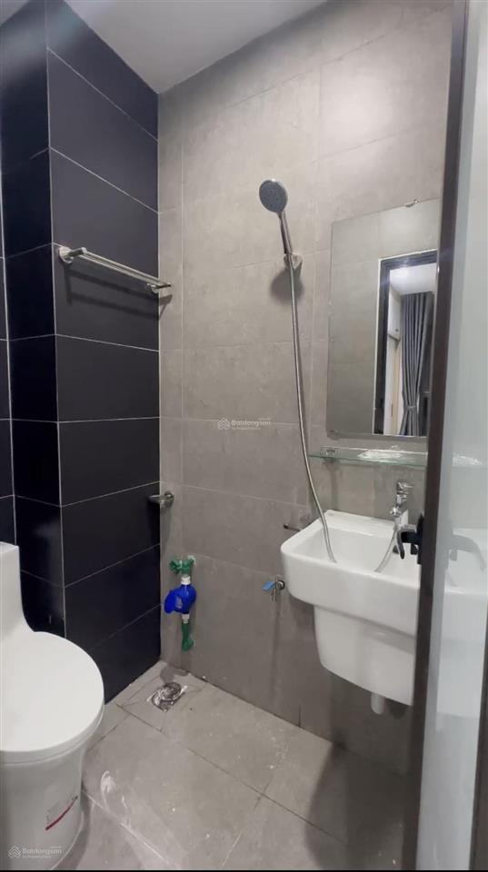 Tòa ccmini đình thôn, 100m², 7 tầng, 26 phòng, dt 140tr/th, ra ô tô đỗ 50m