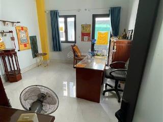 Nhà đẹp 2 tầng  rẻ nhất khu vực