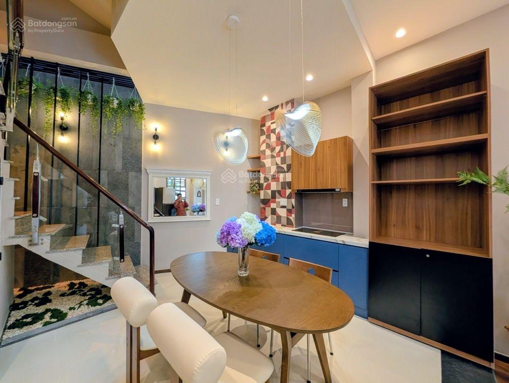 Nhà siêu đẹp đón tết ngay phạm văn chiêu, gò vập dt 40m, 4l giá chào 6 tỷ xxx