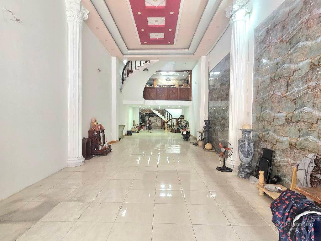 Mt kd vip ngay cộng hòa  tân bình sát nhà ga t3 dt 100m2, 5l, 5pn giá chào 39.890 tỷ