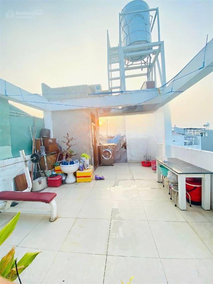 Huỳnh văn nghệ ngang 4.5m  hxh  4 tầng  gần chợ tân sơn  chốt 7.9 tỷ