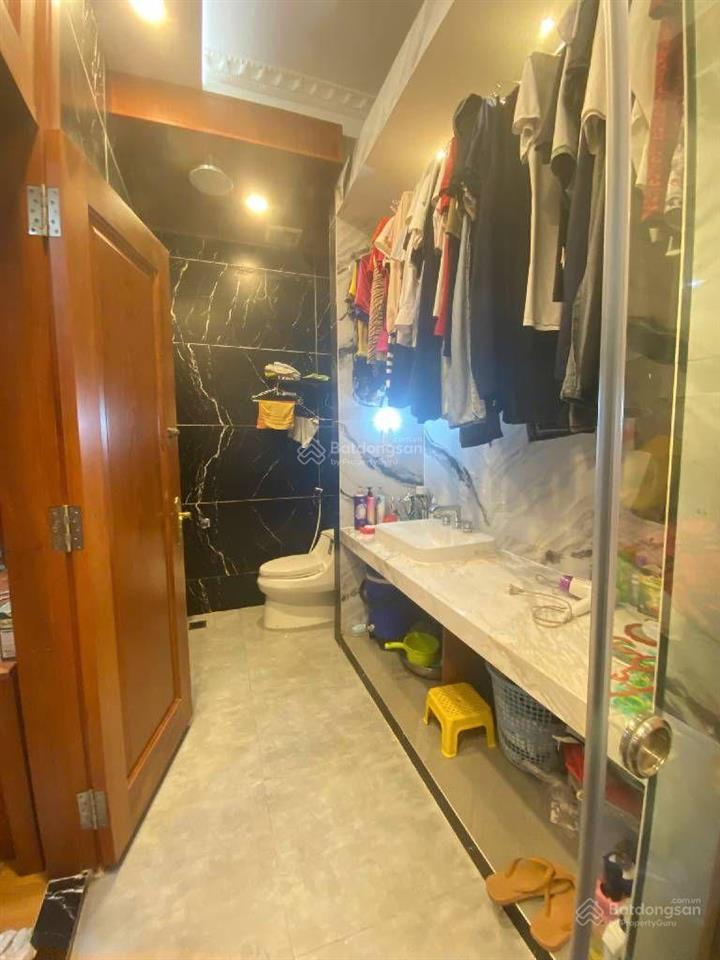 Huỳnh văn nghệ ngang 4.5m  hxh  4 tầng  gần chợ tân sơn  chốt 7.9 tỷ