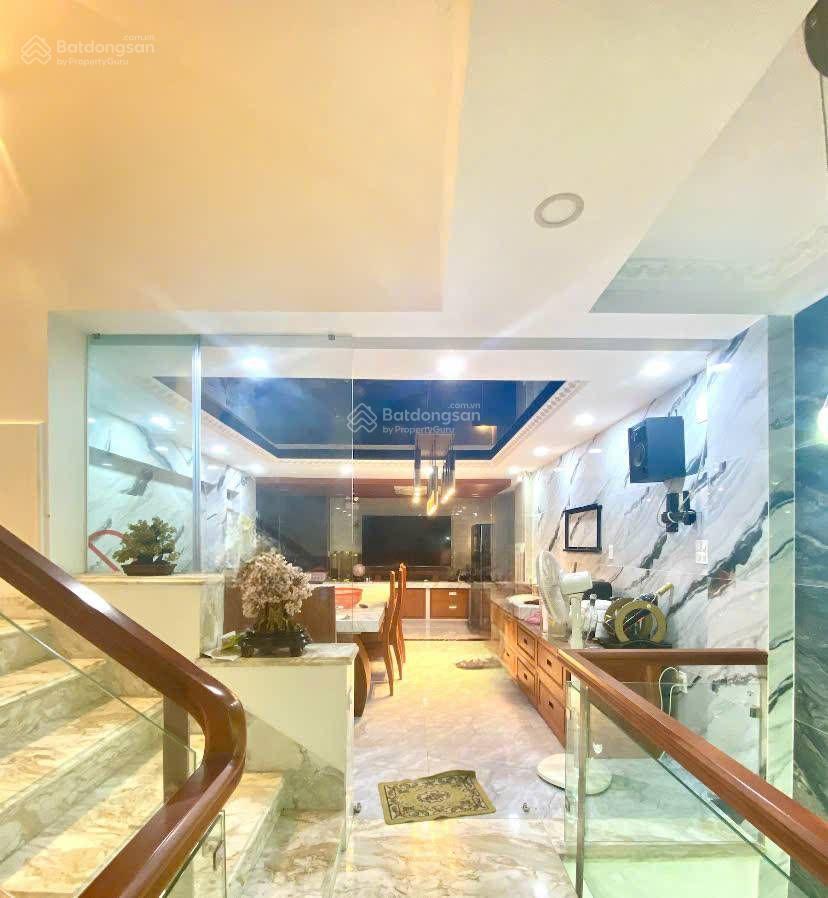 Huỳnh văn nghệ ngang 4.5m  hxh  4 tầng  gần chợ tân sơn  chốt 7.9 tỷ