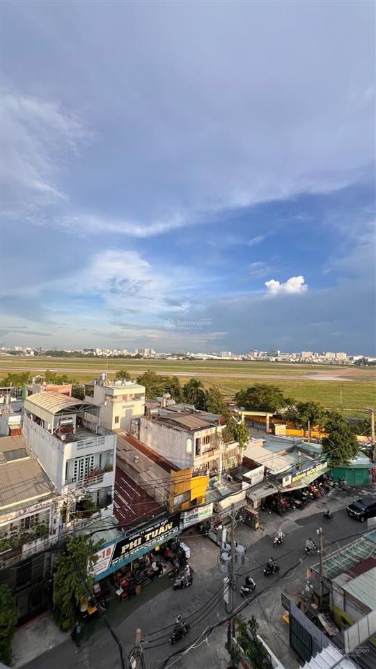 26.9tỷ  tòa nhà 7 tầng + hầm có thang máy  view trực diện sân bay