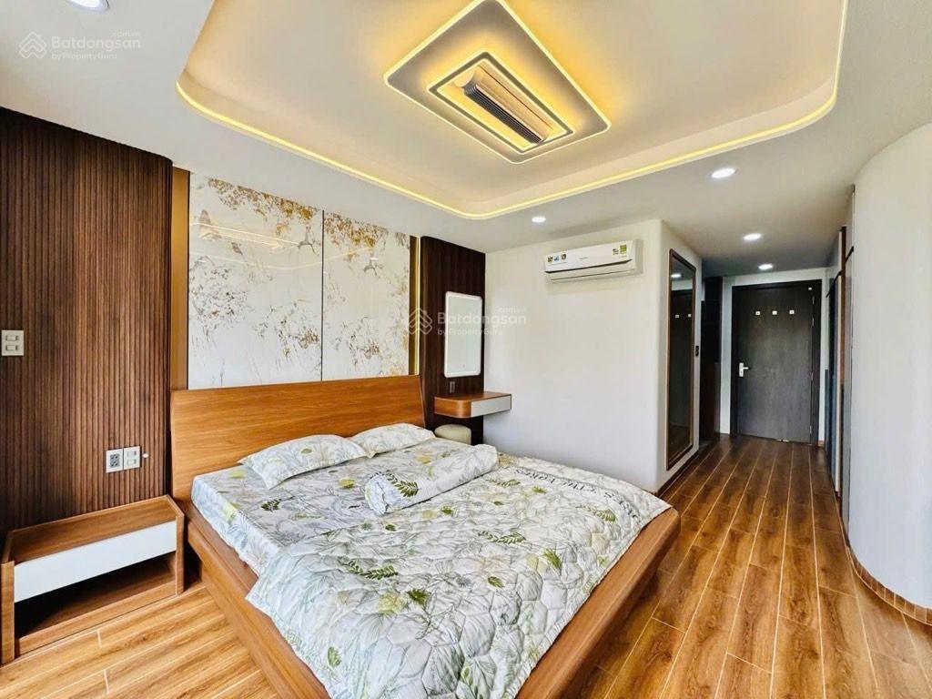 9,1 tỷ  full nt + thang máy  hxh 5m đỗ xe hơi