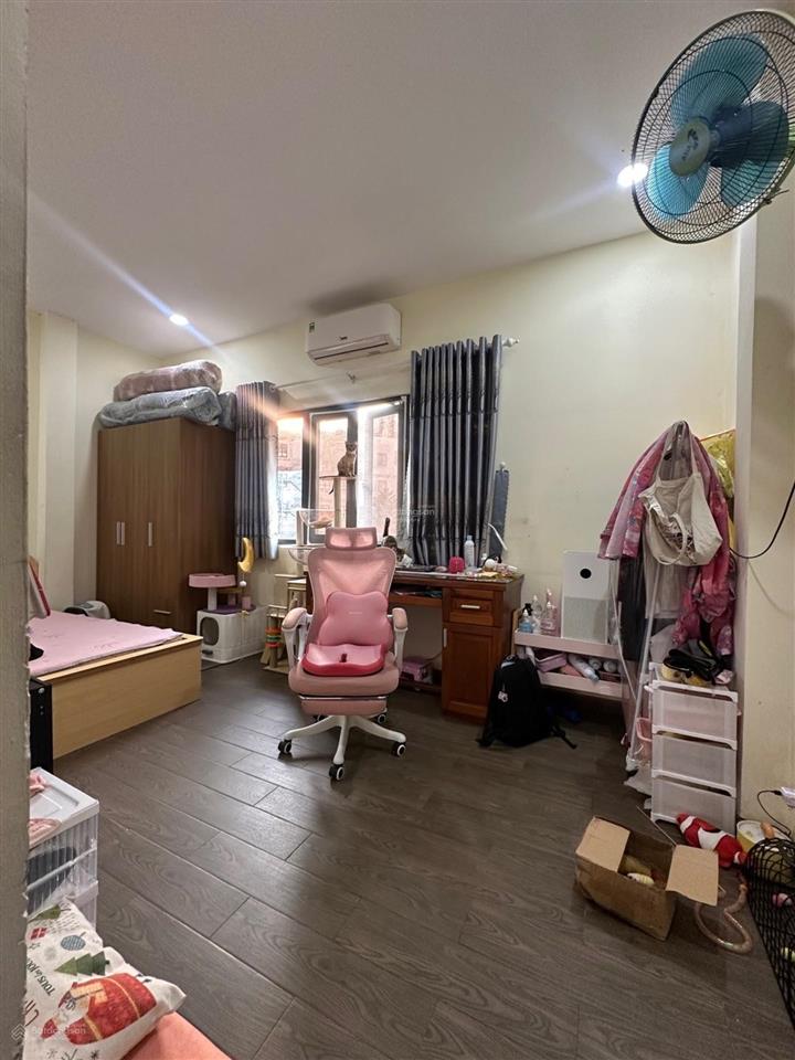 Giảm 1.2 còn 11.9 tỷ nhà hẻm xe hơi p.văn trị