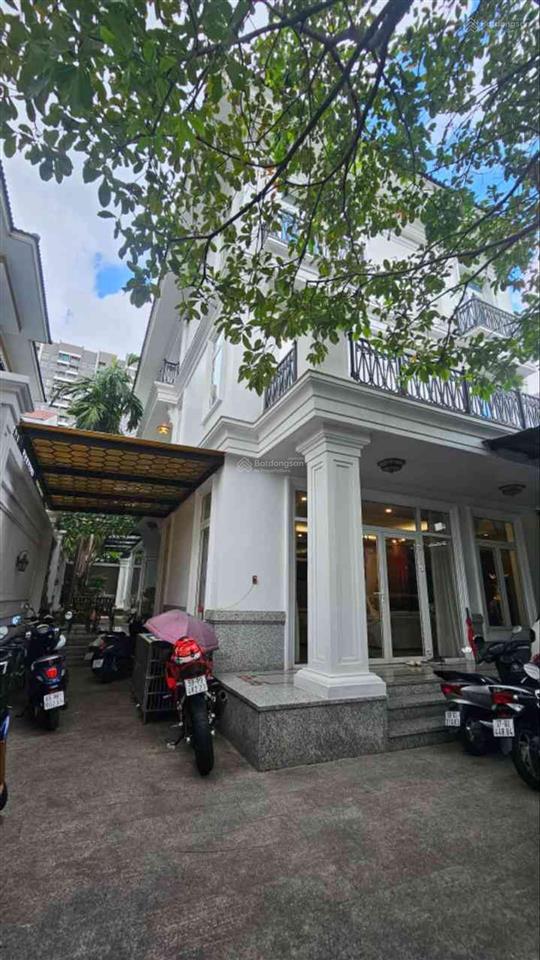 Biệt thự nguyễn địa lô 275 m2  ngang 11m giá 87.8 tỷ còn tl