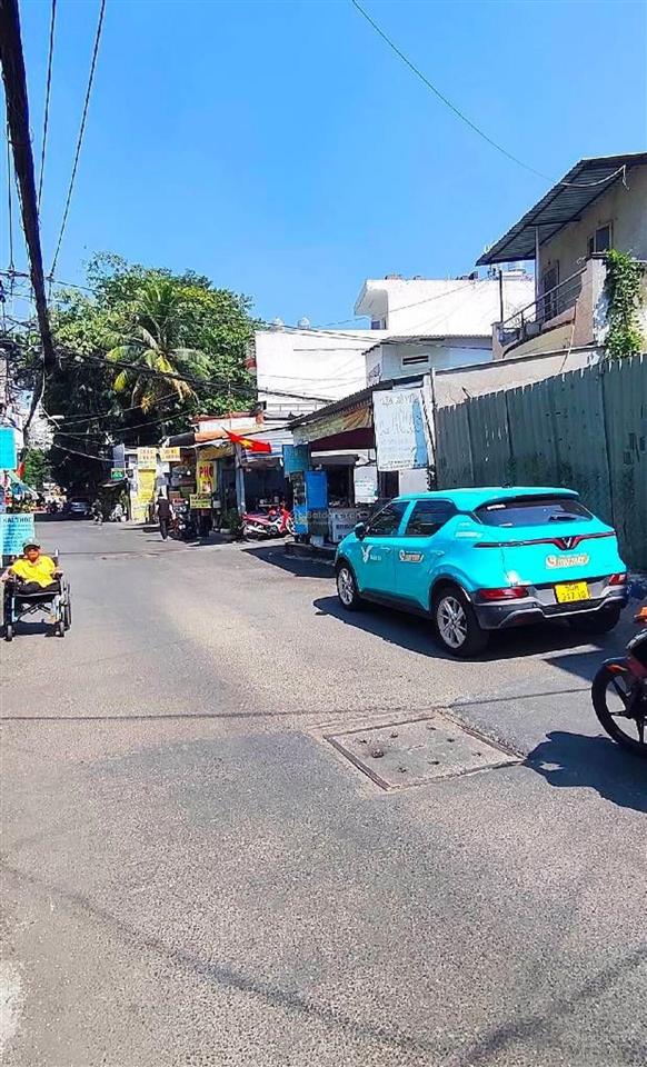 Giảm sốc 2 tỷ còn 9.4 tỷ 100m2 ngang 6.5m quang trung  hxh  vài bước chân ra chợ htt