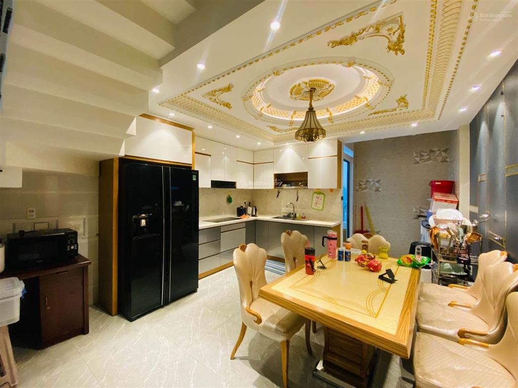 Chốt gấp gần 70m 4 tầng ngang 4.5m lê đức thọ  hxh rộng 9.8 tỷ chốt