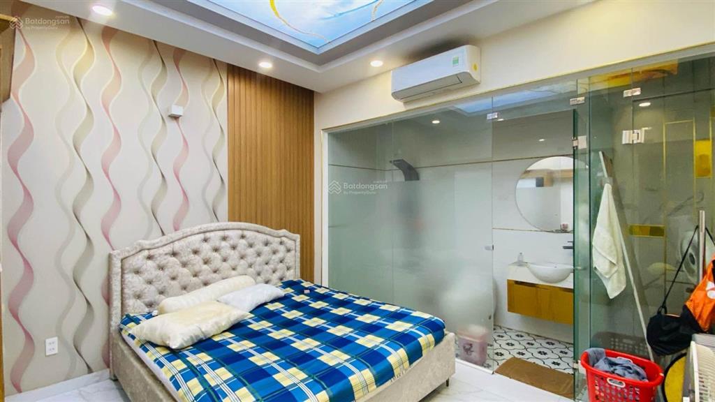 Chốt gấp gần 70m 4 tầng ngang 4.5m lê đức thọ  hxh rộng 9.8 tỷ chốt