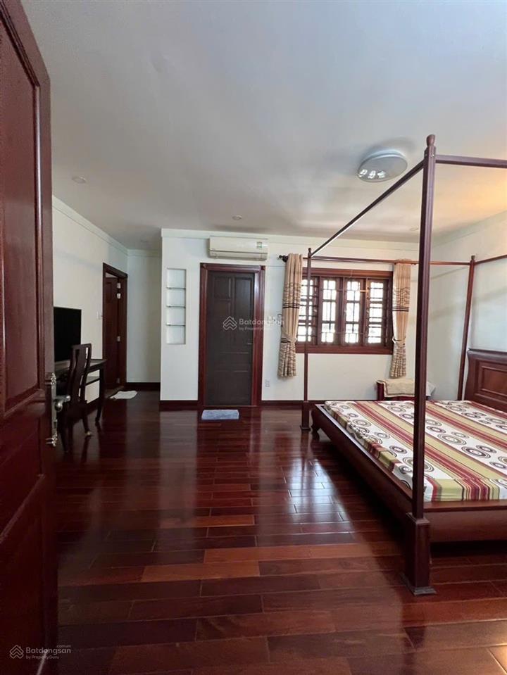 Bán biệt thự 198m  mt cmt8 tân bình  45 tỷ tl