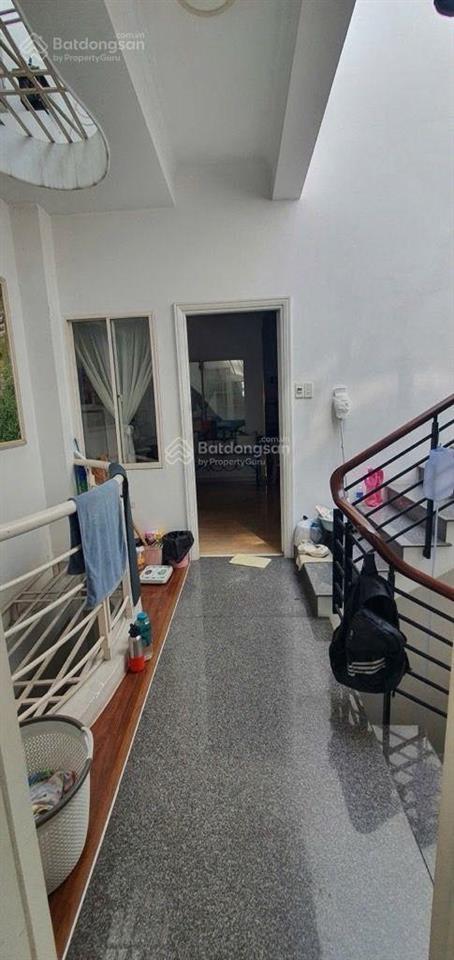 Cần tiền kinh doanh bán gấp nhà 5.5m x 16m gần chợ hạnh thông tây  hxh  chỉ 10.7 tỷ