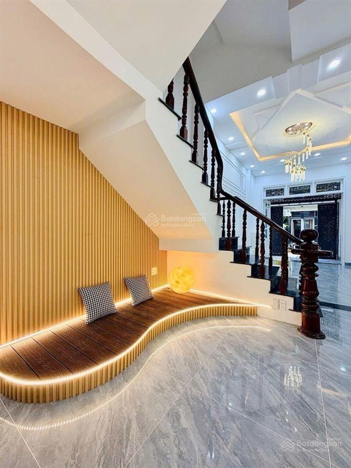Nhà mới 100% phạm văn chiêu 60m2  hxh  nhỉnh 9 đồng còn tl