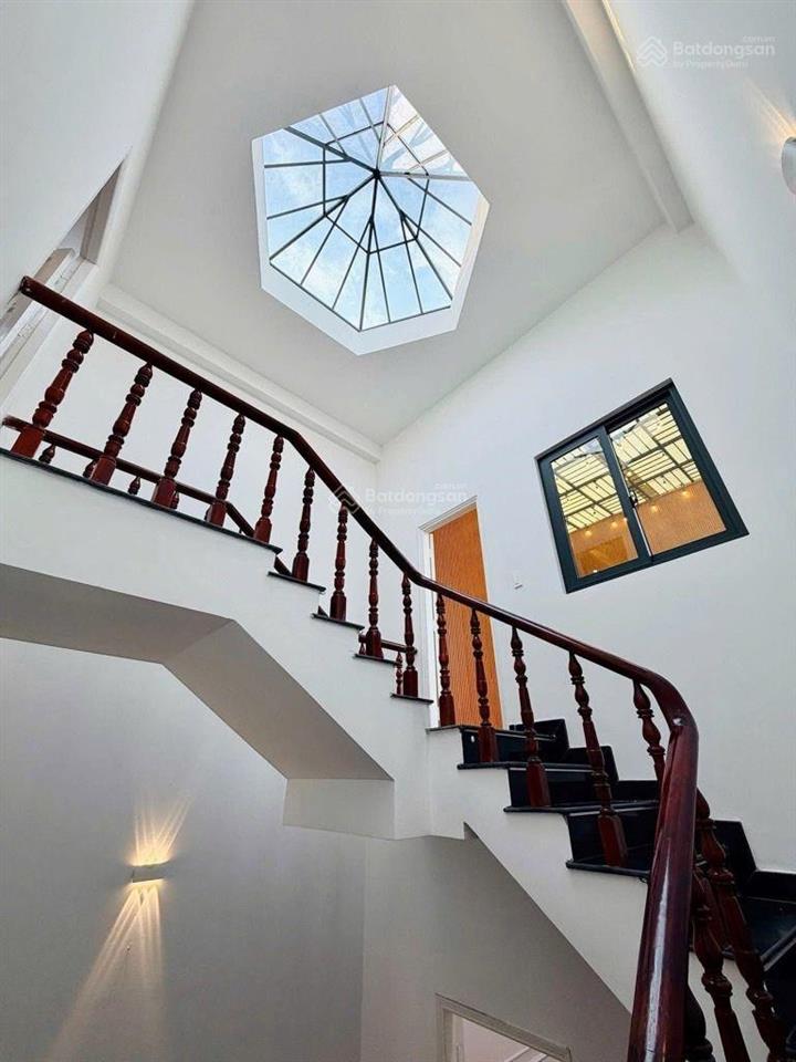 Nhà mới 100% phạm văn chiêu 60m2  hxh  nhỉnh 9 đồng còn tl