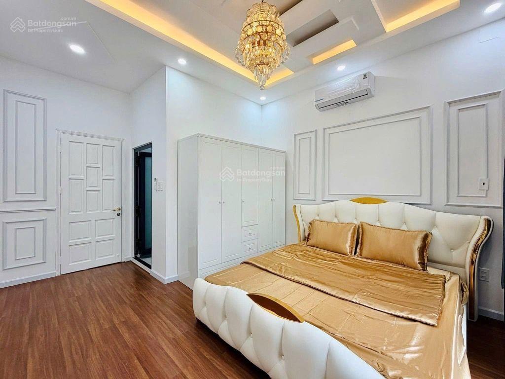 Nhà mới 100% phạm văn chiêu 60m2  hxh  nhỉnh 9 đồng còn tl