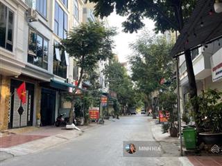 Bán đất khu đấu giá mậu lương hà đông 60m2 mt 5m đường 12m vỉa hè rộng phù hợp đầu tư nhỉnh 12 tỷ