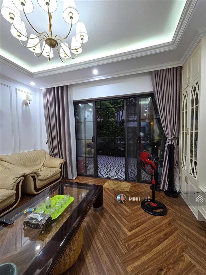 Chủ giảm chào 2 tỷ  bán gấp liền kề văn phú 91m2, full nội thất kinh doanh nhỉnh 19 tỷ