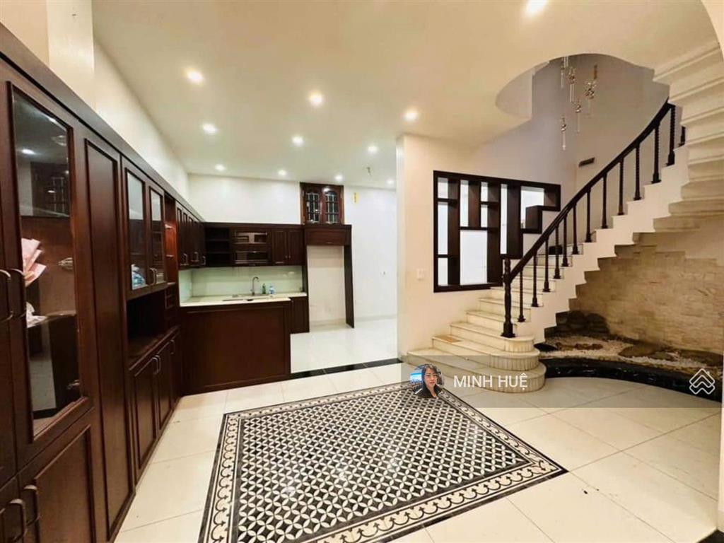 Bán liền kề phân lô vỉa hè xa la hà đông, 70m2 lô góc, giá 12 tỷ