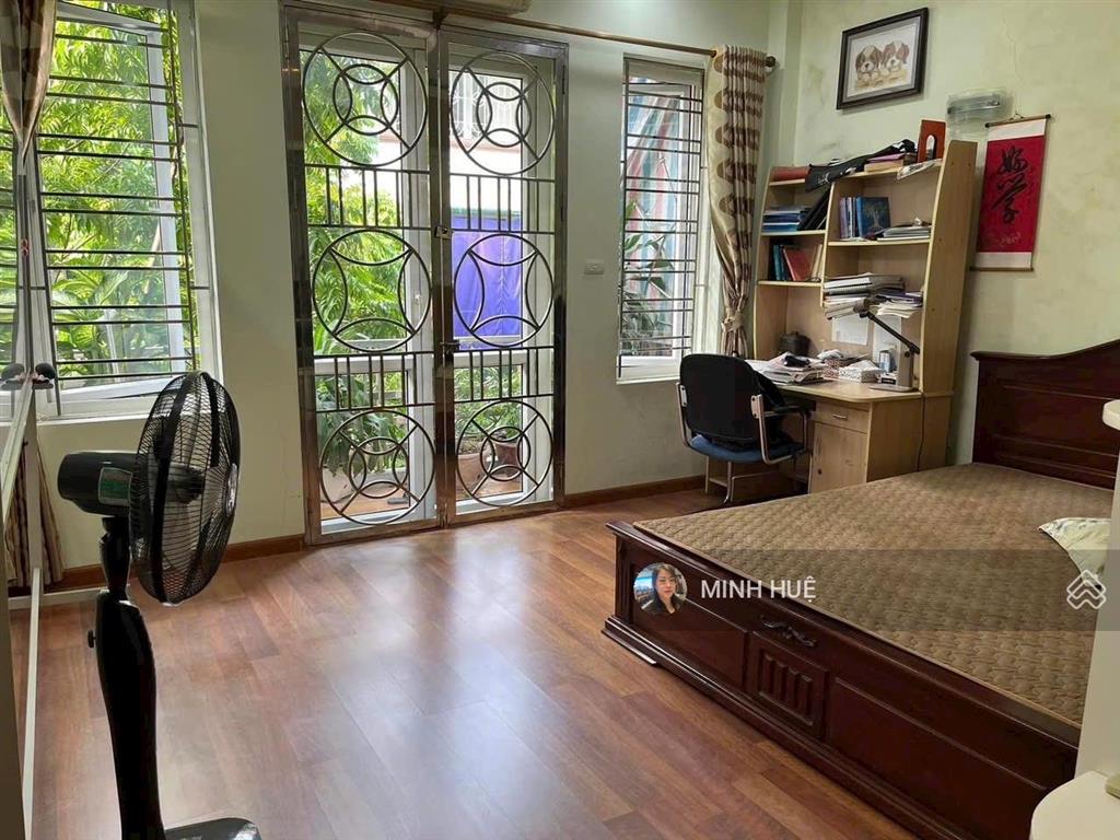 Lô góc 120m² view hồ, nhỉnh 31 tỷ liền kề thô trung văn trí đẹp vị mặt tiền 25m