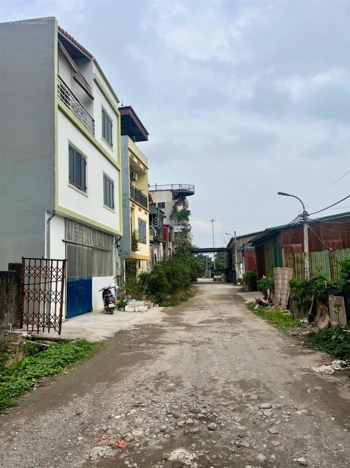 Bán gấp lô đất gia lâm 70m2 giá 2,2 tỷ, đường to ô tô tránh sát vinhomes ocean park 1.2.3