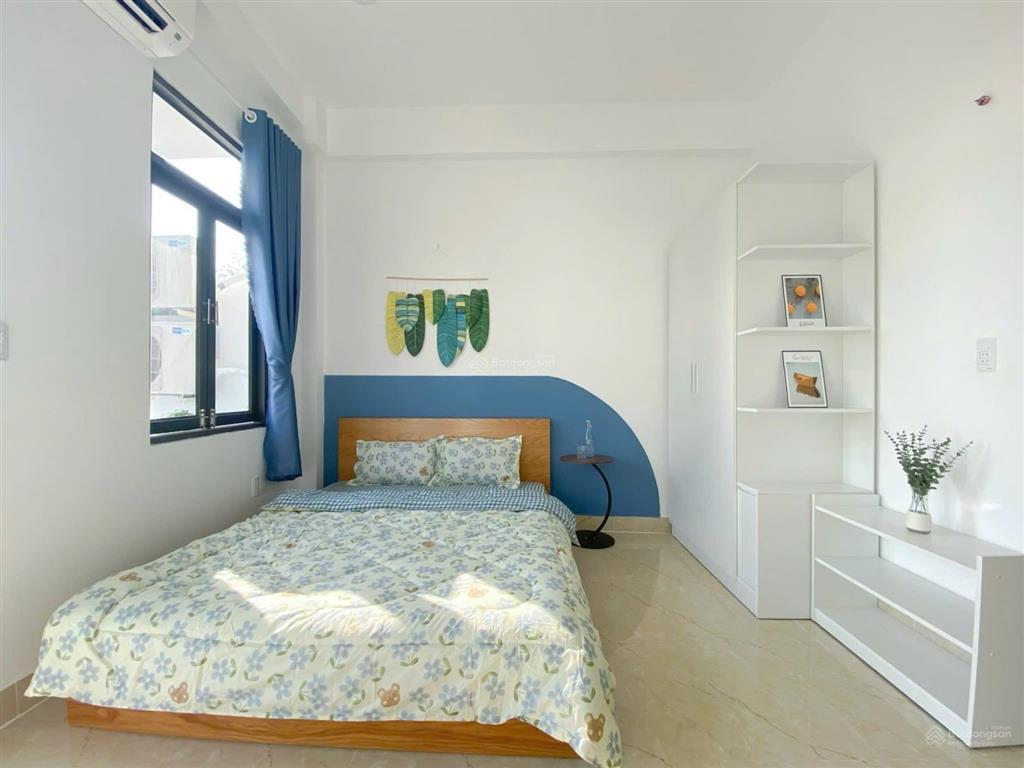 Studio tách bếp ban công  cửa sổ đón nắng thoáng mát. có thang máy nhà xe rộng rãi ~đậu được oto