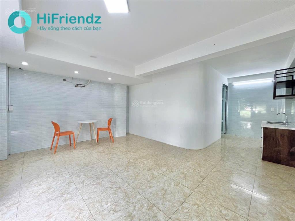 1pn cổng riêng lối đi riêngđậu oto trước nhàmặt bằng văn phòngkinh doanh online kết hợp để ở