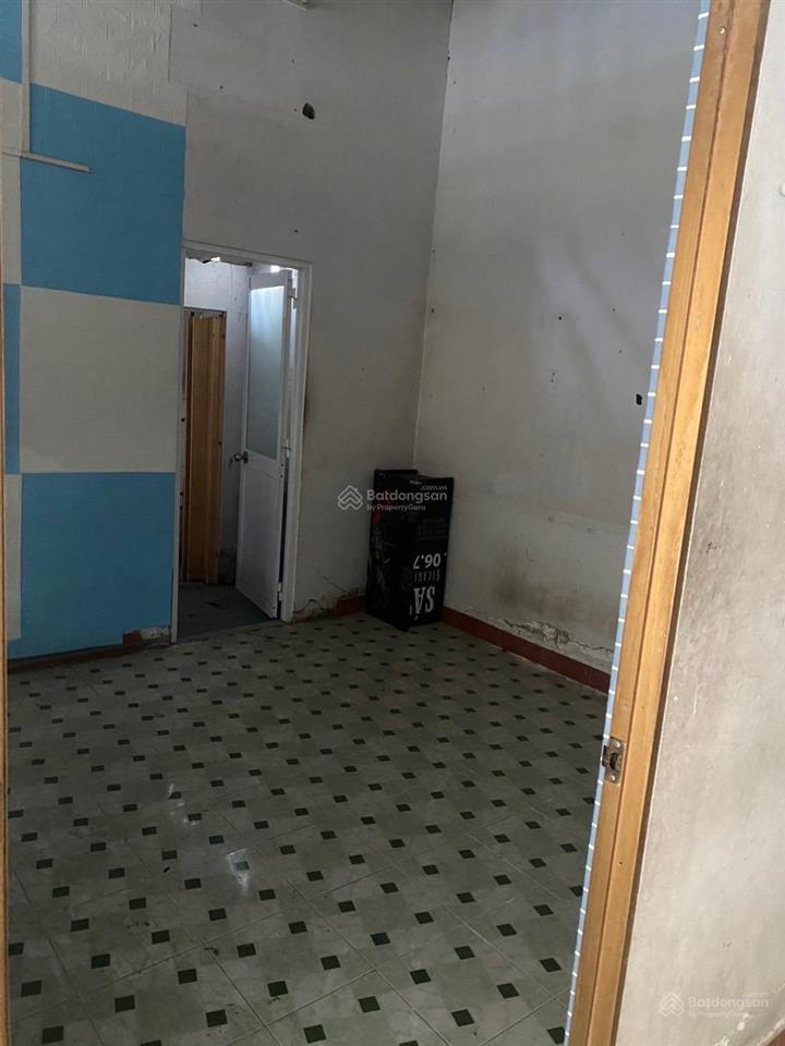 Chính chủ bán nhà cấp 4 cũ thích hợp xây căn hộ dịch vụ  ngang 7m  hẻm xe hơi  cách mặt tiền 10m