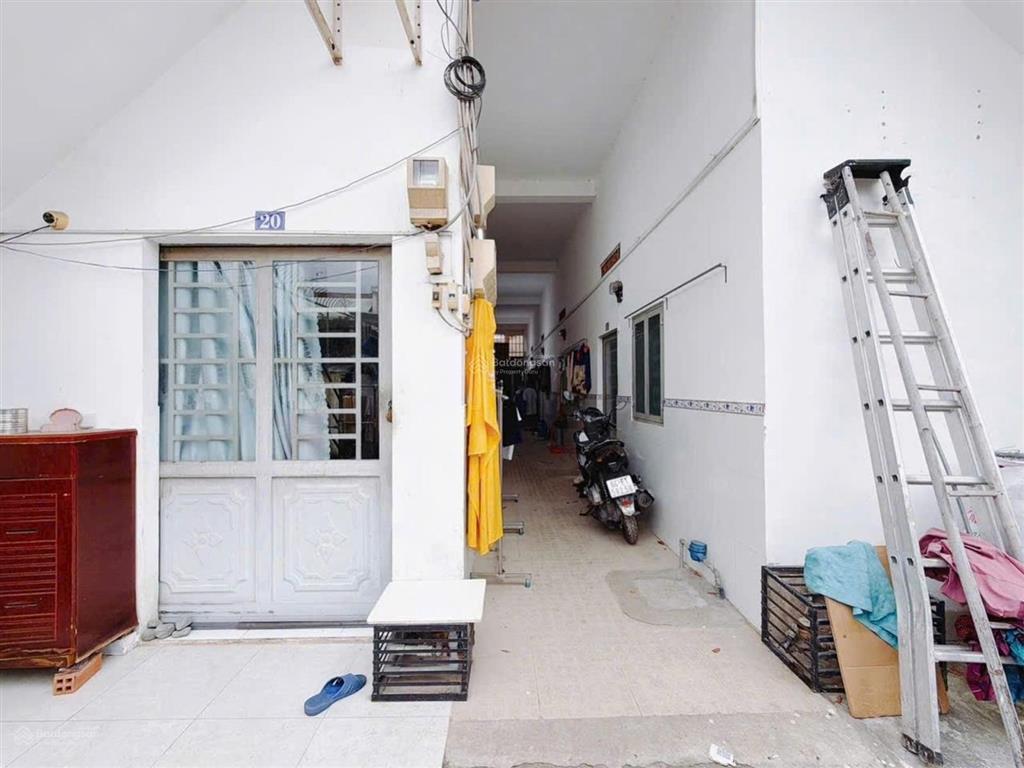 Bán dãy 20 phòng  (8 x 36m) sổ vuông a4  hiện hữu  đang cho thuê 60tr/tháng full phòng