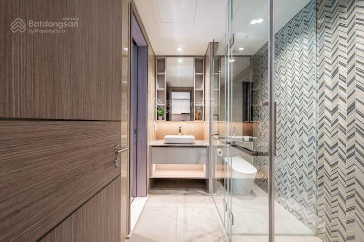 Cần ra căn 1pn 55m2 eaton park trước tết   0968 789 ***