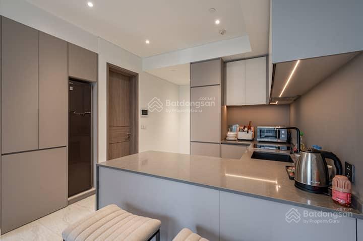 Cần ra căn 1pn 55m2 eaton park trước tết   0968 789 ***