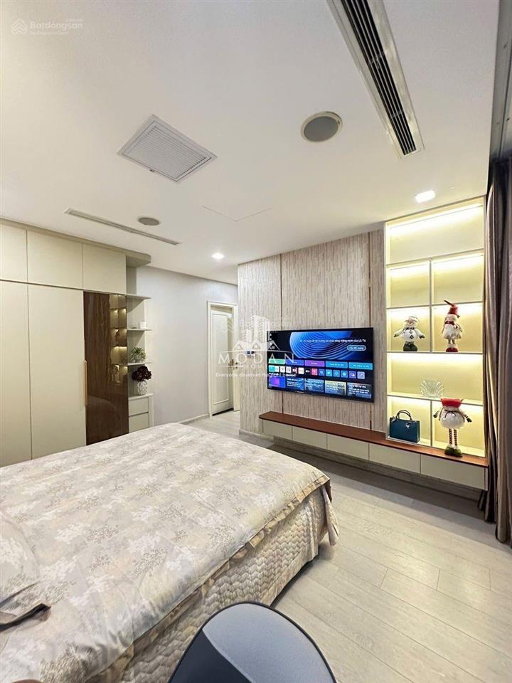 Chuyển nhượng 3pn vinhomes ba son121m2 view panorama trực diện sông & pháo hoa